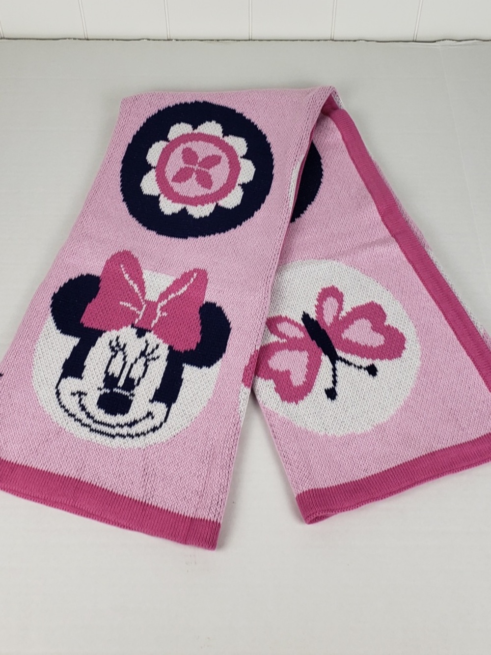 Pink Minnie Mouse Knit Throw Blanket